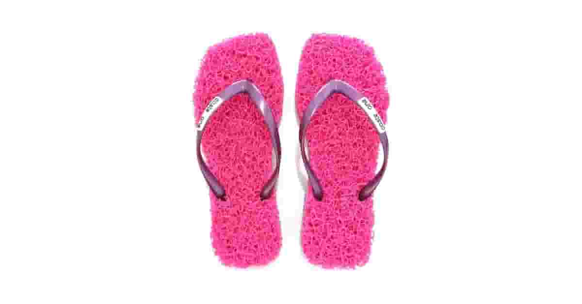 Qual o Melhor Chinelo Para Quem Tem Fascite Plantar? 8 Opções Para Alívio