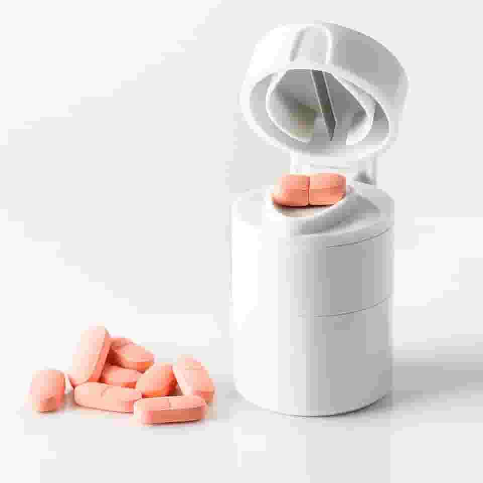 Cortador de Comprimidos 3 em 1, Corte, Maceração e Armazenamento de Comprimidos