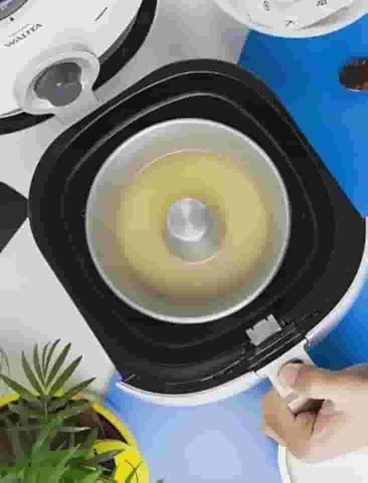 Forma de Alumínio para Bolo e Pudim 17cm Redonda com Furo (Ideal para Airfryer e Forno)