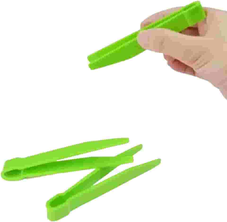 Pinça infantil – Verde - Desenvolve a Coordenação motora fina e preensão 1 Unidade