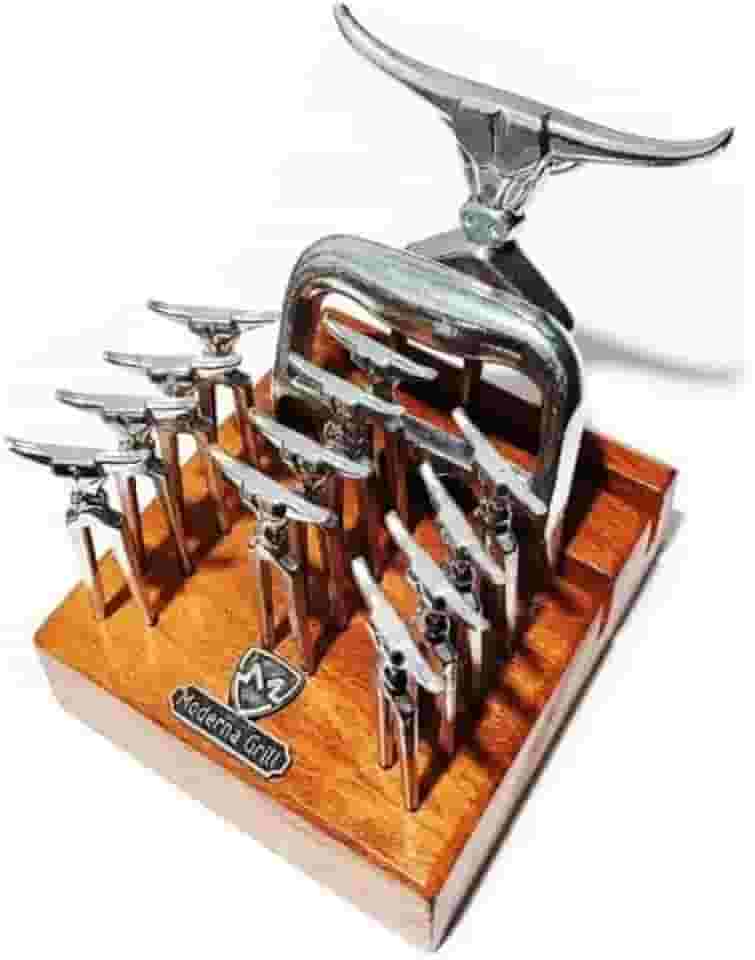 Kit Garra de Urso Garfo Tridente Churrasco Petisco Com Suporte - Prata - Kit de Churrasco - Alumínio - 16 cm