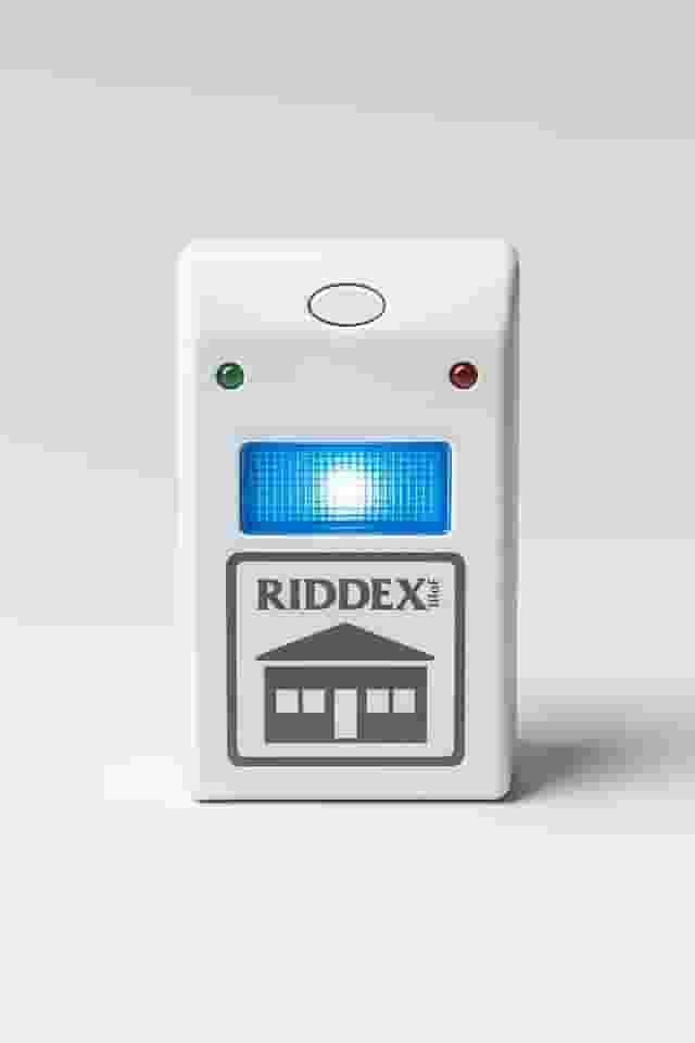 Repelente Eletrico Espanta Baratas Ratos Mosquito, Repelente Sonoro Ultrassônico, Inseticida Automatico de Tomada Contra Bivolt Eletronico Contra com Raio de 185m