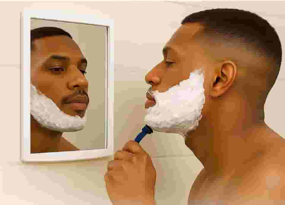 Espelho Quadrado 17 cm com Ventosa para Box de Vidro – Portátil Antiembaçante para Barbear Maquiagem (Branco)