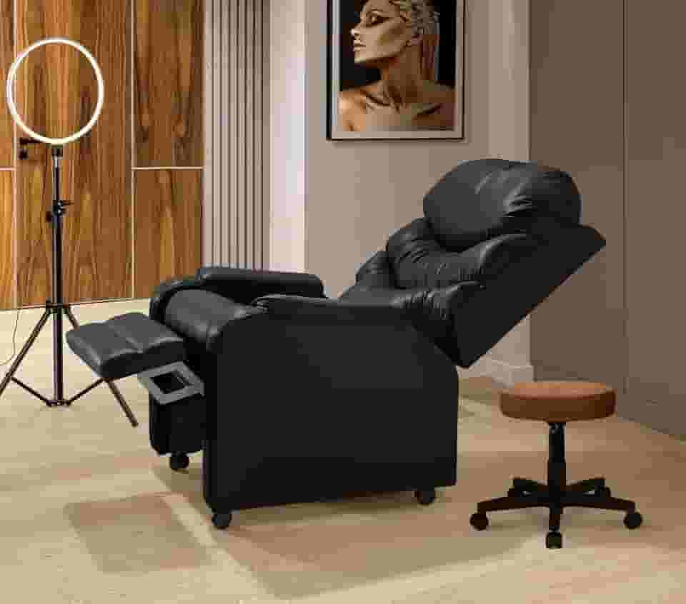 Poltrona Papai Mamãe Vovo Estetica Com Rodizios Preta - Moderna para cinema