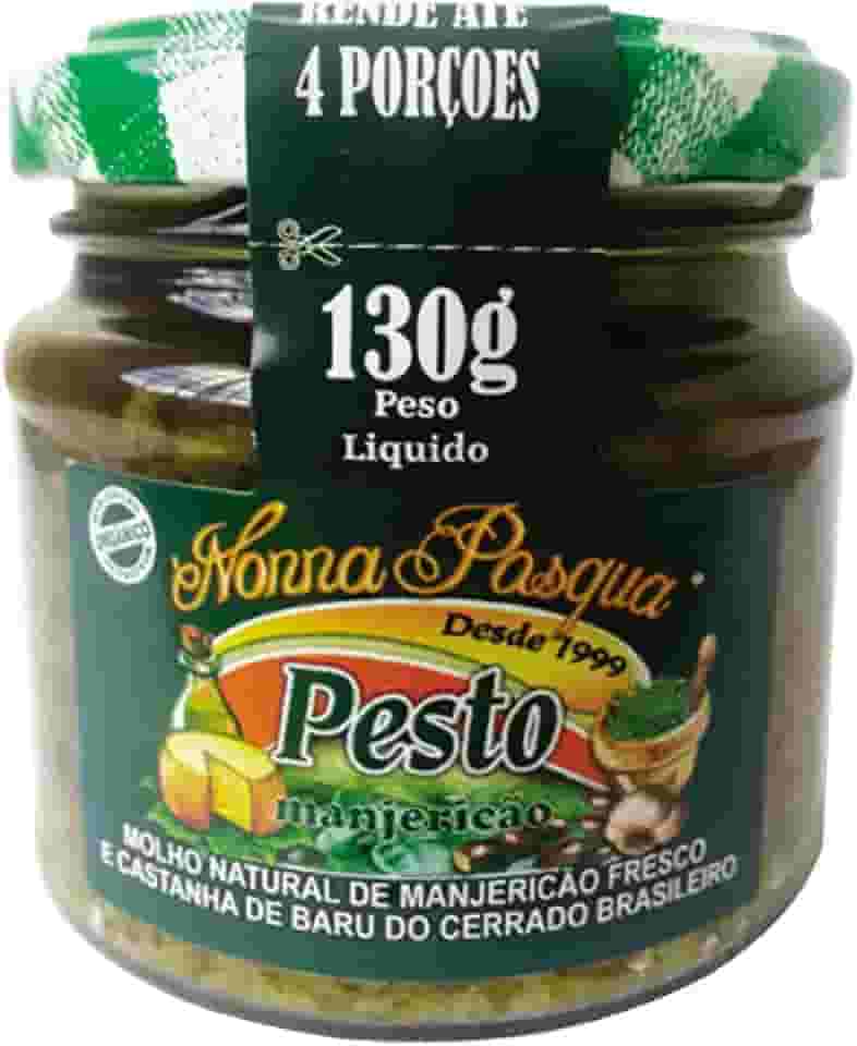 Pesto Manjericão e castanha de Baru - Feito com azeite, queijo parmesão e alho - castanha de Baru no lugar de Pinoli (castanha do Mediterrâneo)