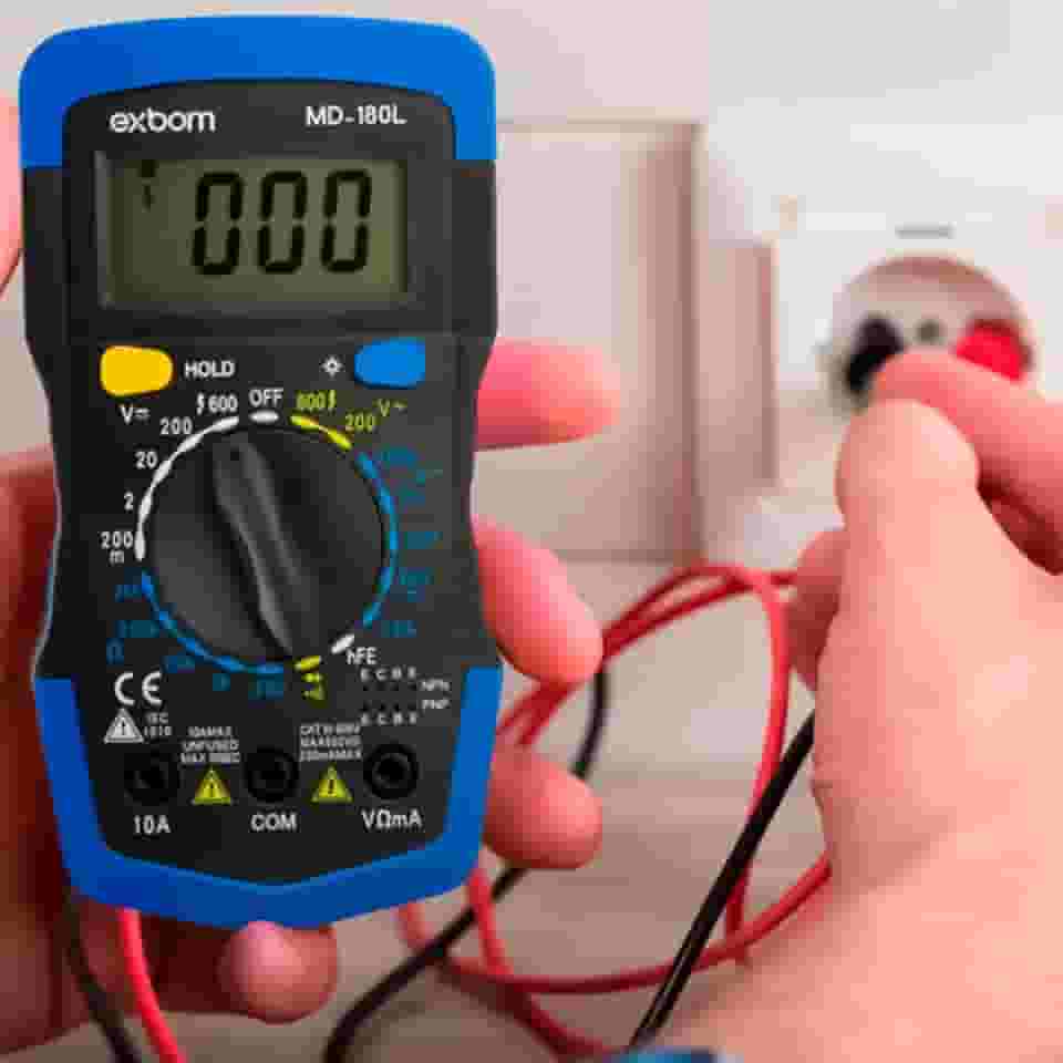 Multímetro Digital Profissional Portátil Display 3 1/2 Iluminado Azul Com Beep Sonoro e Bateria de 9 Volts - Premium