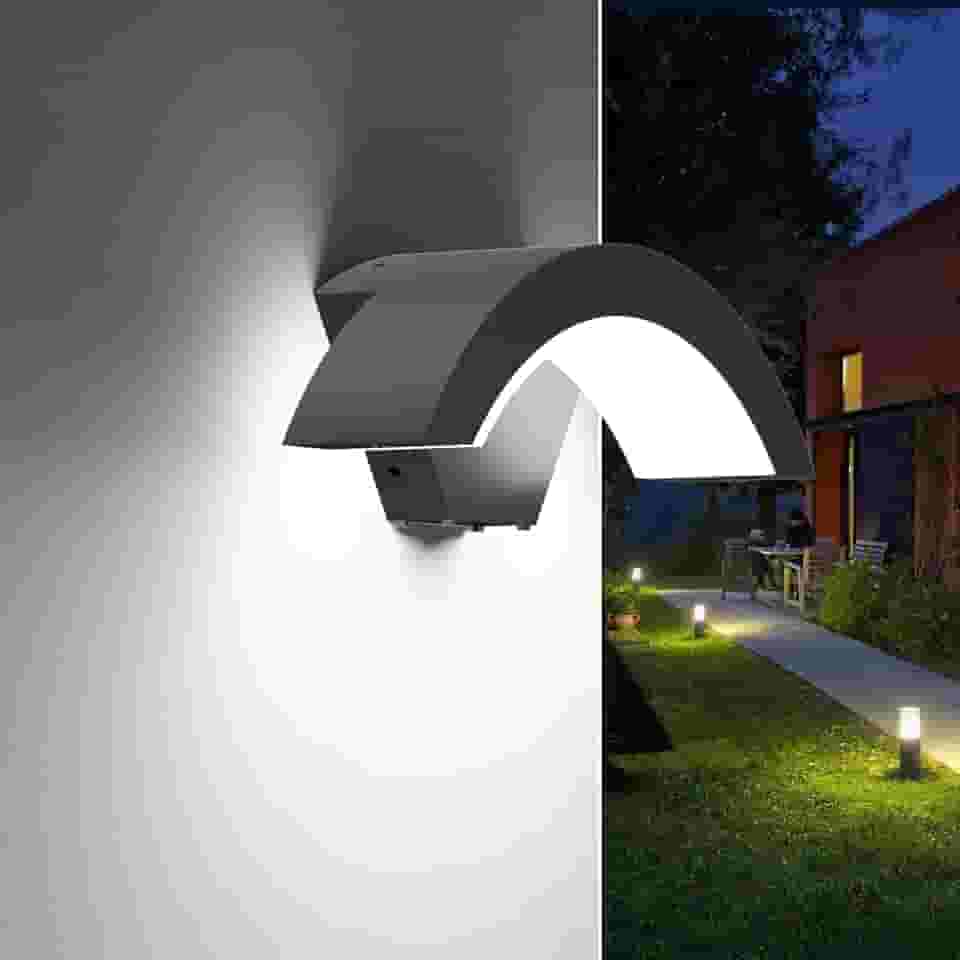 Arandela de Parede Externa LED 6000K Branco Frio - Luminária de Segurança 18W, IP65 à Prova d'Água, Alumínio Resistente, Iluminação Poderosa para Garagem, Portão e Área Externa