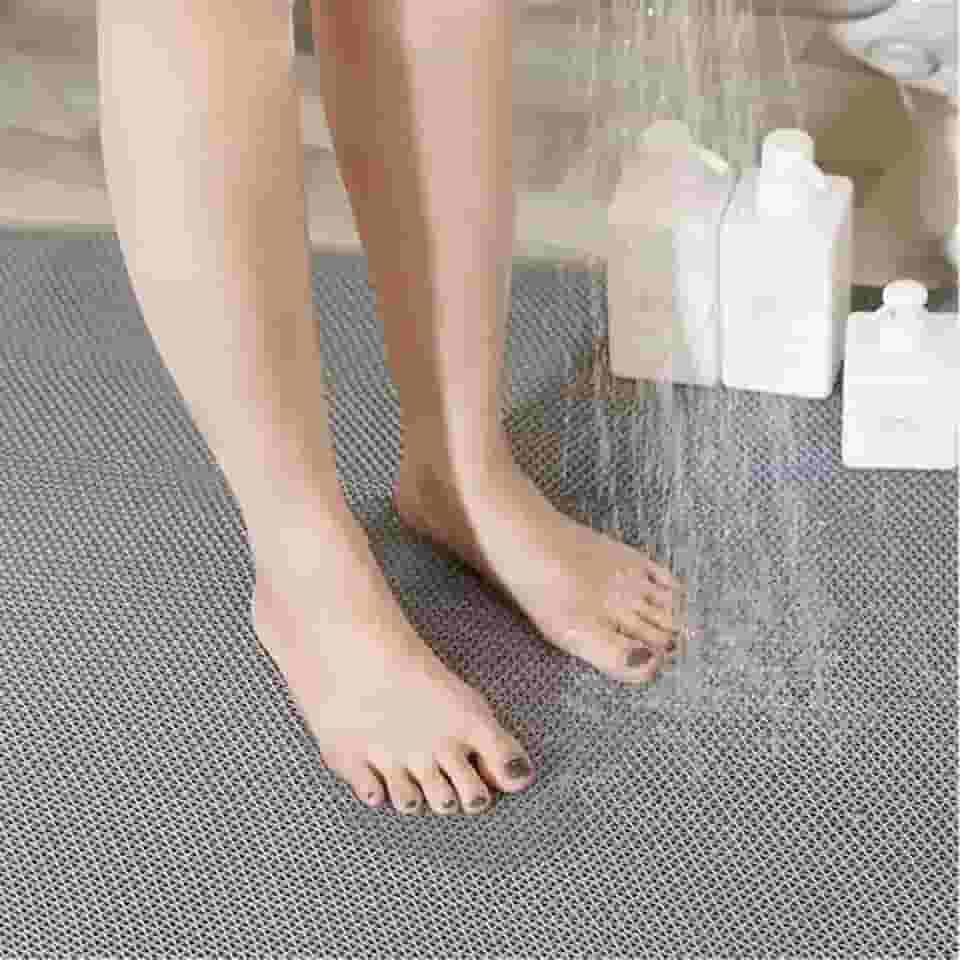 Tapete Vazado Antiderrapante Para Banheiro Box Idoso 100x60 Cinza