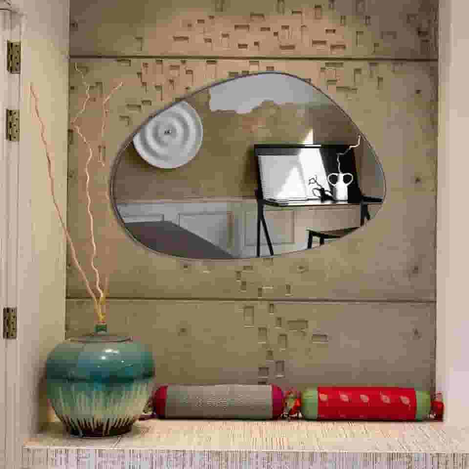 Espelho Orgânico Grande 60x80cm de Parede Lavabo Banheiro Sala Quarto Acabamento em Couro Ecológico 3cm Modelo Pinterest Nuvem Preto)