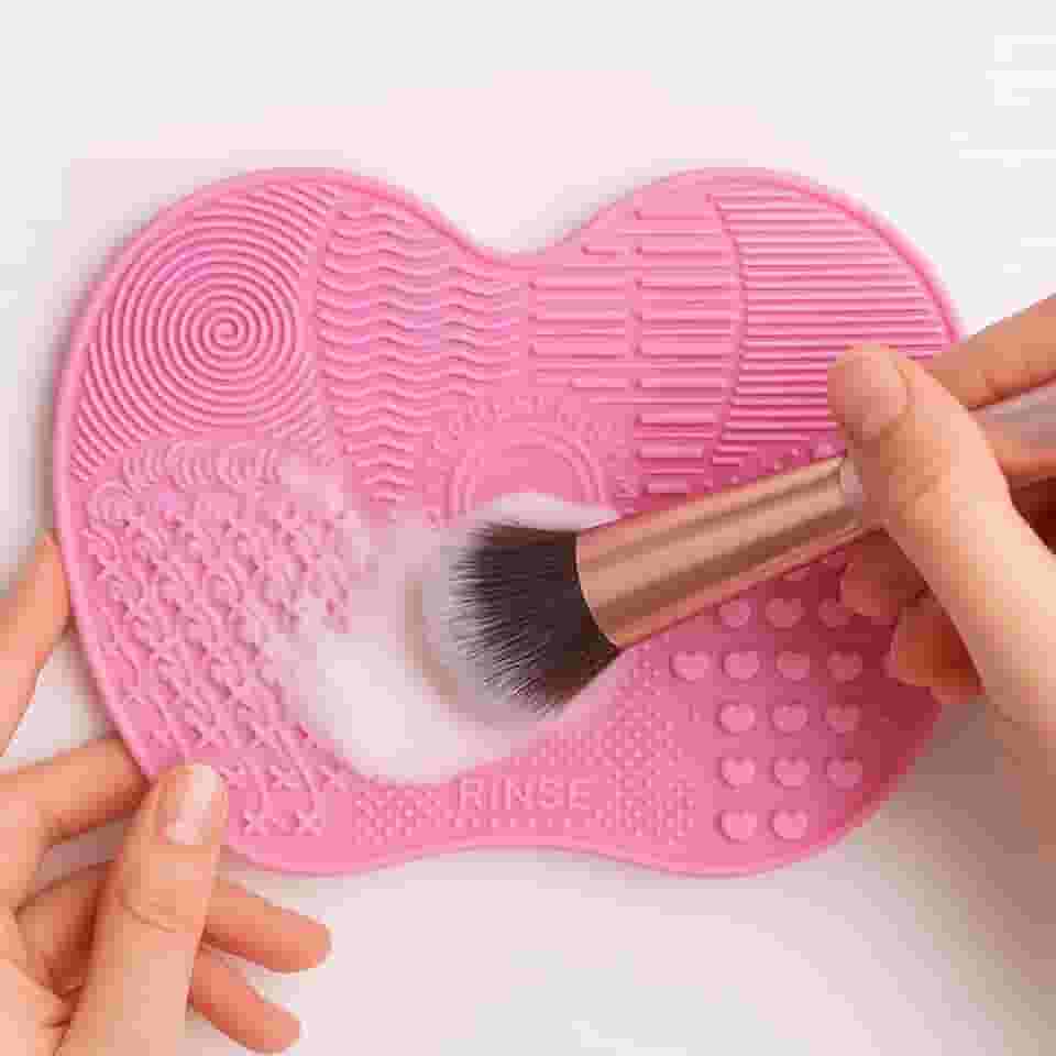 Tapete de limpeza de escova de maquiagem de silicone, tapete de limpeza de pincel de maquiagem, tapete de silicone para esfregão de maçã com ventosa, tapetes de limpeza de pincéis de maquiagem para