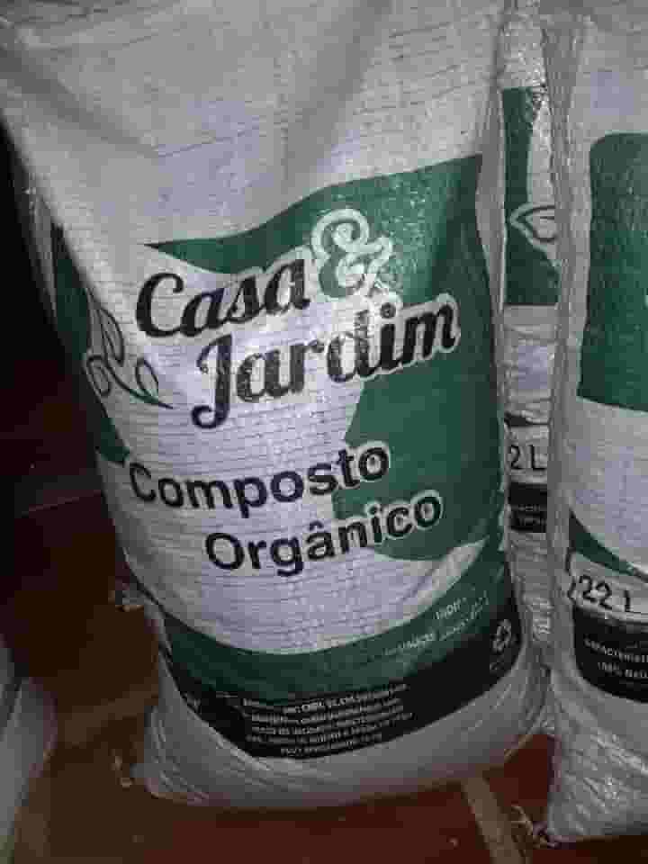 Composto Orgânico 22 L 10 kg