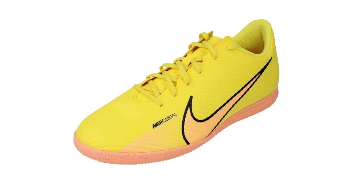 Qual é a Melhor Chuteira da Nike Para Cada Campo?