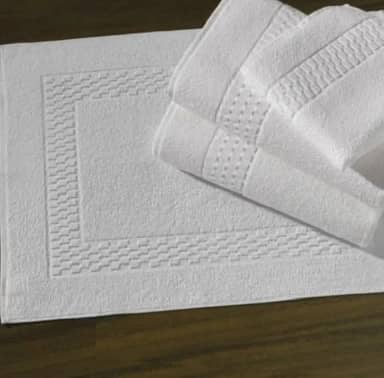 Kit Com 4 Toalhas de Piso TEKA Profiline Branco Hotelaria e Pousada 600g/m² Gramatura Toque Macio e Super Absorção 48x70cm(4, BRANCO, PADRÃO)