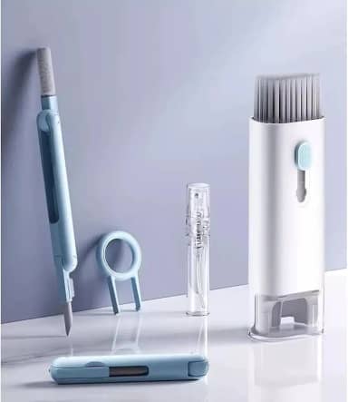 Kit Limpeza 7 em 1 para Eletrônicos – Limpa Celular, Notebook, Teclado, Fones e TV | Portátil, Completo e Multiuso (BRANCO)