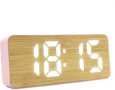Relógio Despertador Digital de Mesa com Display LED 12/24h – Alarme, Calendário e Design Moderno em Bambu para Quarto, Escritório ou Setup (Rosa)