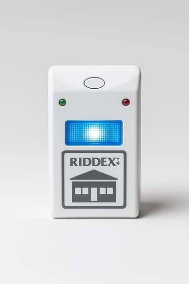 Repelente Eletrico Espanta Baratas Ratos Mosquito, Repelente Sonoro Ultrassônico, Inseticida Automatico de Tomada Contra Bivolt Eletronico Contra com Raio de 185m