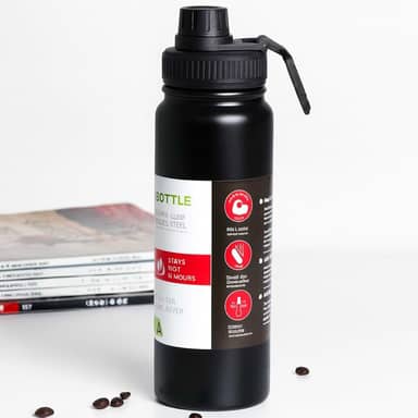 Garrafa Térmica Esportiva 800ml Aço Inox 304 Preta Academia Tampa Antivazamento Alça Dobrável BPA Free Parede Dupla Vácuo Fria 12h Quente 8h Infusor Frutas Portátil Elegante Durável