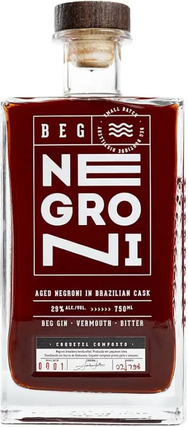 BEG - Aged Negroni 750ml – Envelhecido em Barris de Amburana (Cerejeira) - Pronto para Servir - Notas de Canela e Baunilha - Receita Clássico no Nome, Inédito no Sabor - Mais Aroma e Sabor