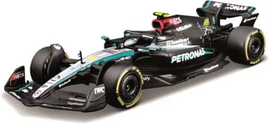 Bburago - Mercedes AMG Petronas W15 Lewis Hamilton #44 2024 - Modelo de carro realista em escala 1:43, dirigido por Lewis Hamilton, licença oficial da Mercedes, idade recomendada a partir de 3 anos
