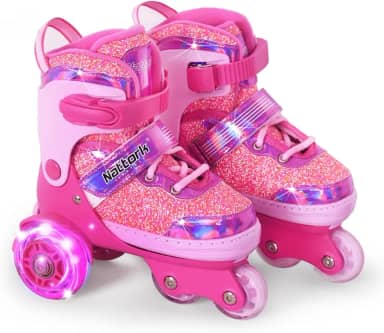 Nattork Patins infantis, 4 tamanhos ajustáveis, patins de três rodas para meninas de 3 a 7 anos com rodas divertidas e proteção de segurança - presente de aniversário para esportes internos e externos