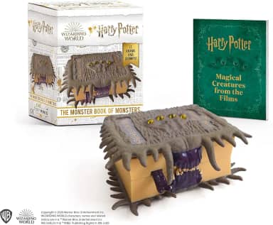 Harry Potter: The Monster Book of Monsters: It Roams and Chomps!
