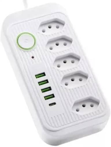 Filtro De Linha Clamper Extensão Cabo Extensor 2 Metros Com 5 Tomadas + 4 USB E 1 USB- Tipo C Tensão Bivolt 110/220 Com Potência de 2500W 10A, Régua Energia Elétrica Cor Branco