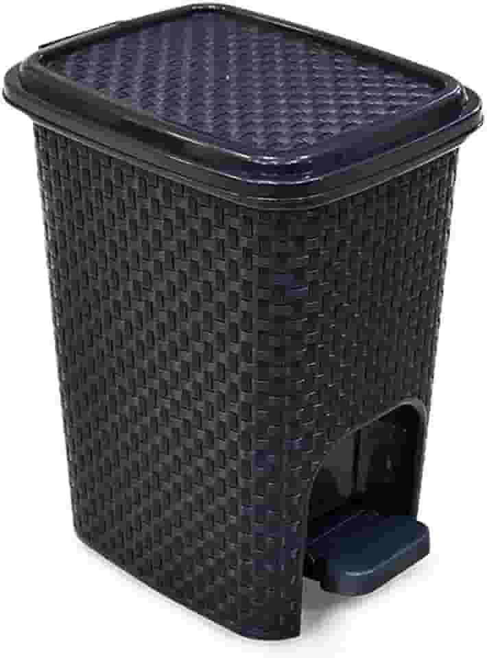 LIXEIRA RATTAN PRETA C PEDAL 7 LTS