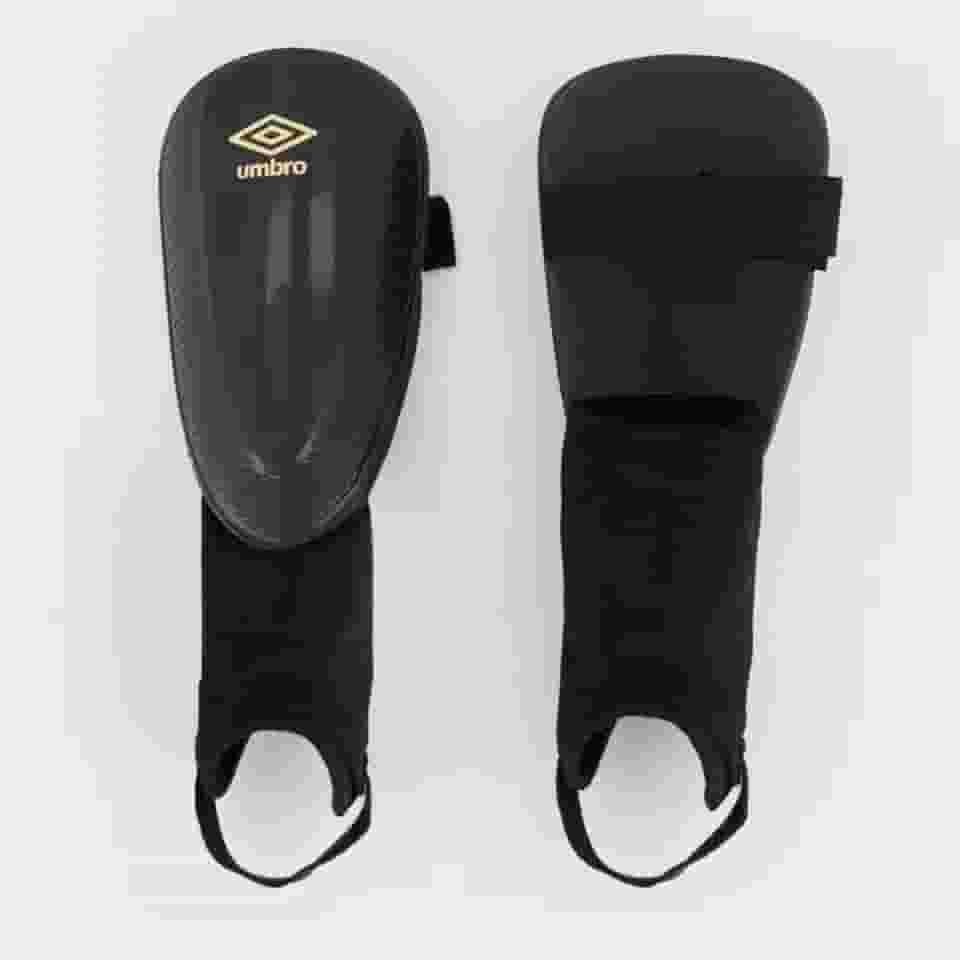 Caneleira Umbro Protection CT Preta