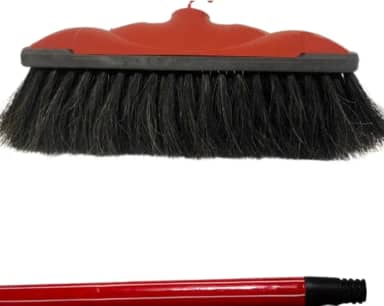 Vassoura Verona Comfort com Pelo Animal, com cabo, para Limpeza Doméstica