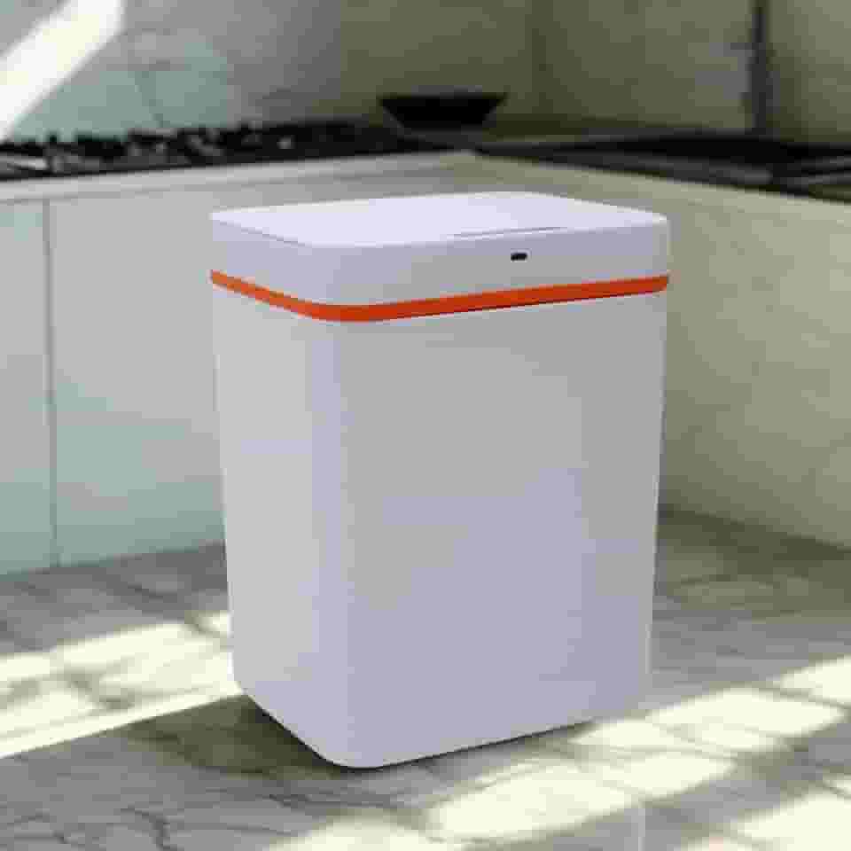 Lixeira Automática com Sensor Inteligente 15L, Sem Toque, Recarregável via USB, Abertura Rápida e Silenciosa, Ideal para Sala, Cozinha, Banheiro e Escritório (Branco)