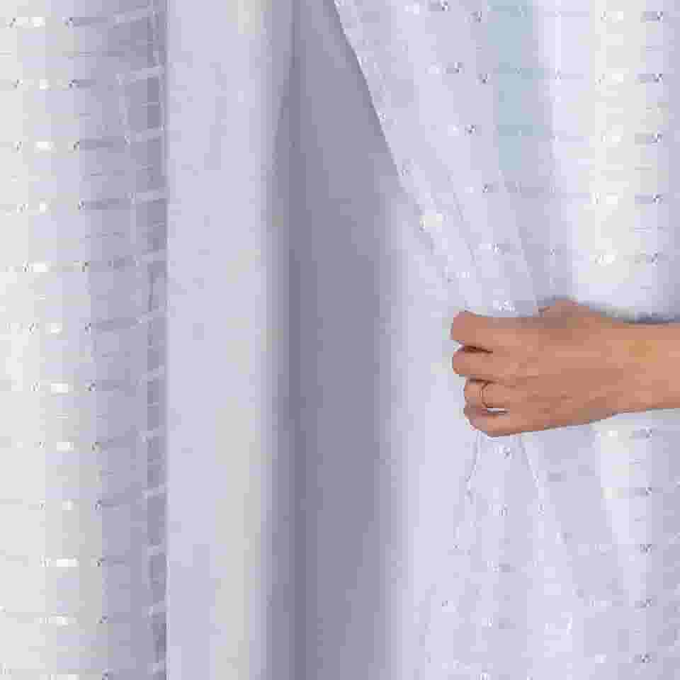Cortina Blackout PVC com Tecido Voil Xadrez 2,80 m x 2,30 m Branco