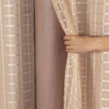 Cortina Blackout PVC c/Tecido Voil Xadrez 2,80 x 2,30 Avelã