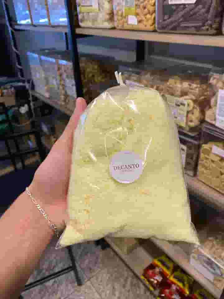 Queijo Parmesão Ralado Decanto Suaçuí - Rala Fina, Média ou Grossa (500g) - Ideal para Massas, Risotos, Molhos e Finalizações - Sabor Intenso e Autêntico - Qualidade Premium (RALA FINA)