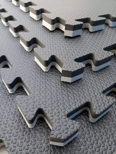 Kit com 4 Tatames Dupla Face Cinza com Preto 50x50x2cm