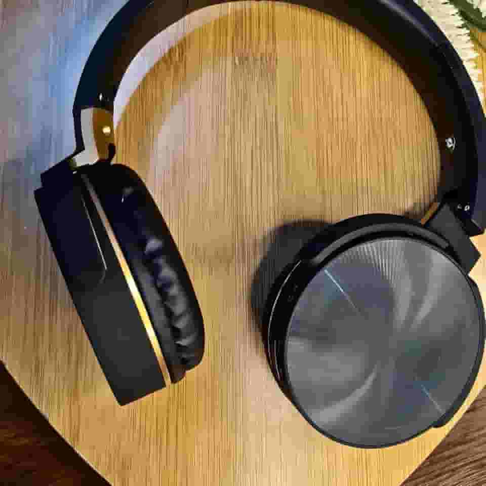 Fone de Ouvido Sem Fio Bluetooth, Rádio FM, MP3, Super Bass